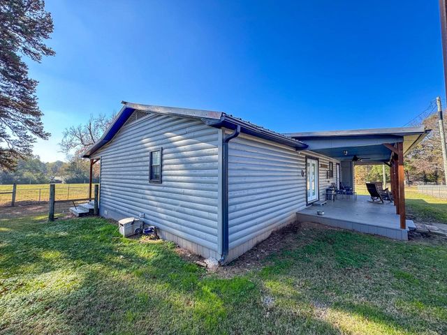 724 W Highway 11, Daingerfield, TX 75638