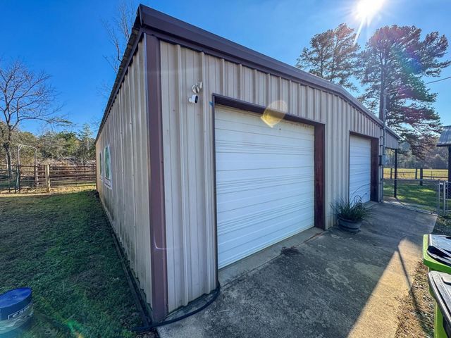 724 W Highway 11, Daingerfield, TX 75638