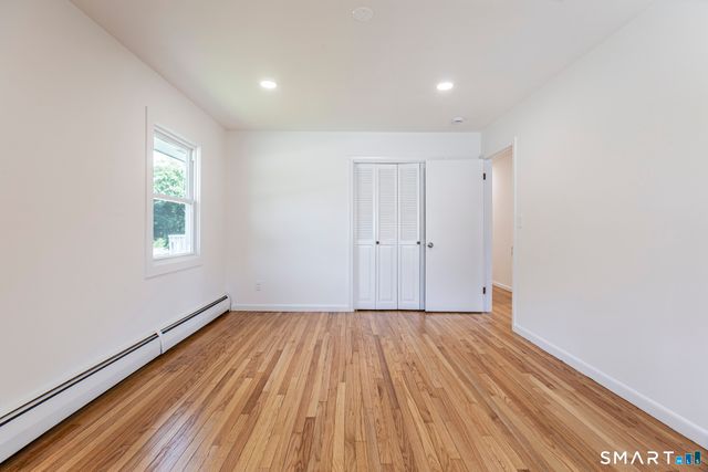 105 Ursini Drive, Hamden, CT 06514