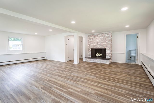 105 Ursini Drive, Hamden, CT 06514