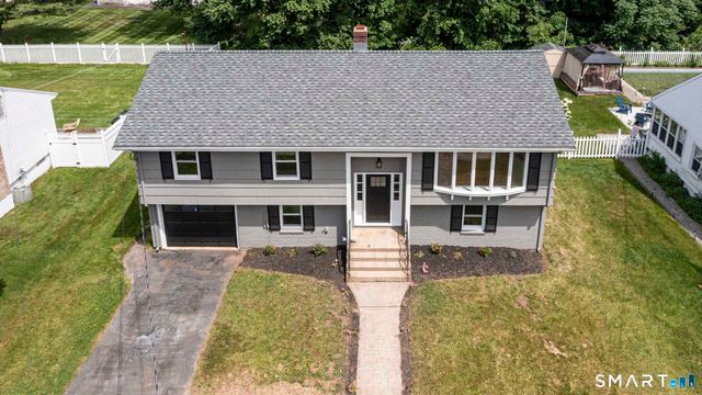 105 Ursini Drive, Hamden, CT 06514