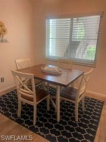 1050 9th ST S 102, Naples, FL 34102
