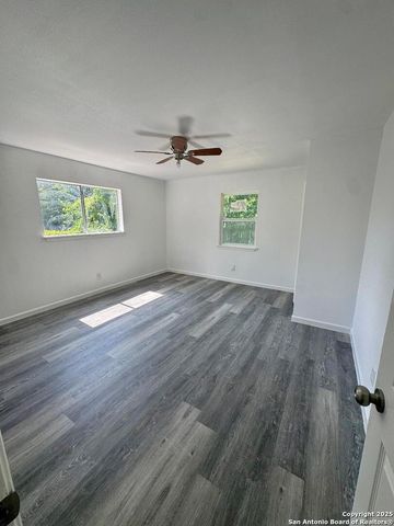 7230 GLEN HVN, San Antonio, TX 78239