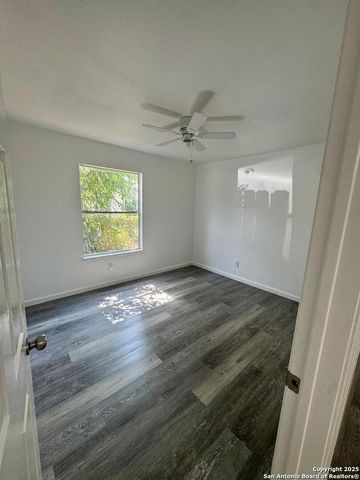 7230 GLEN HVN, San Antonio, TX 78239