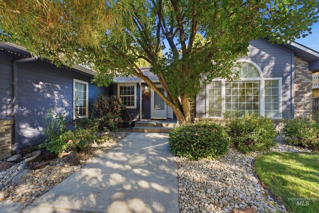 1624 E Seaport Ct, Boise, ID 83706 photo 4