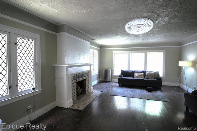 4277 Fullerton Street, Detroit, MI 48238