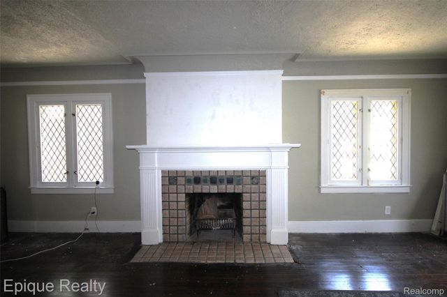 4277 Fullerton Street, Detroit, MI 48238