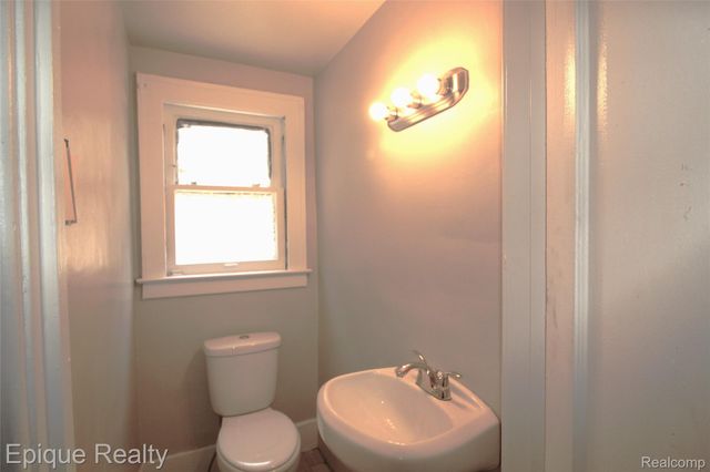 4277 Fullerton Street, Detroit, MI 48238