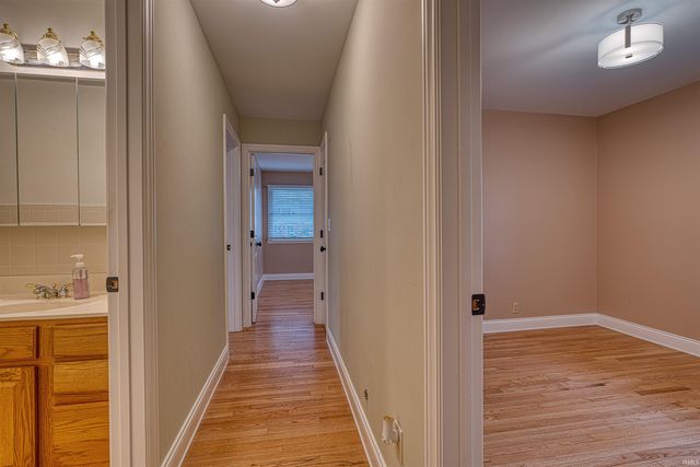 5244 Tarrytown Road, Newburgh, IN 47630