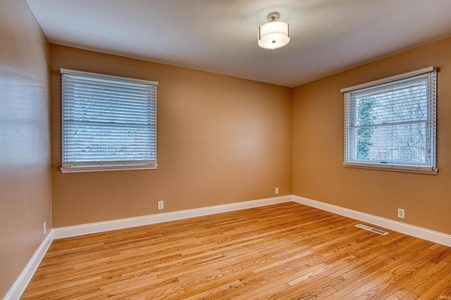 5244 Tarrytown Road, Newburgh, IN 47630