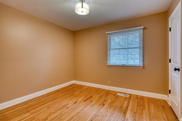 5244 Tarrytown Road, Newburgh, IN 47630