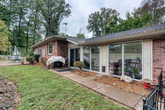 5244 Tarrytown Road, Newburgh, IN 47630