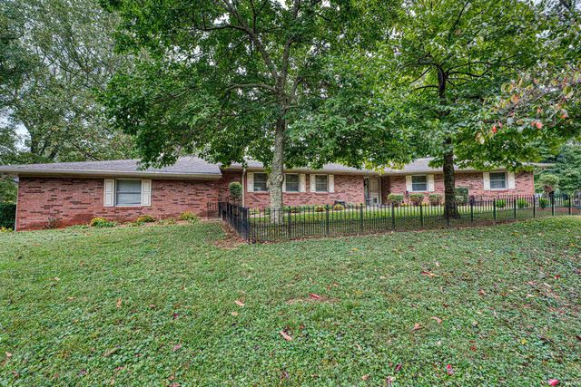 5244 Tarrytown Road, Newburgh, IN 47630