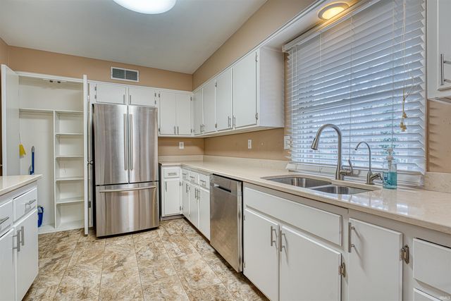 5244 Tarrytown Road, Newburgh, IN 47630