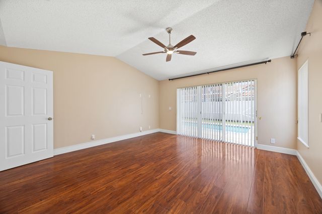 4720 NW 7th Street, Deerfield Beach, FL 33442
