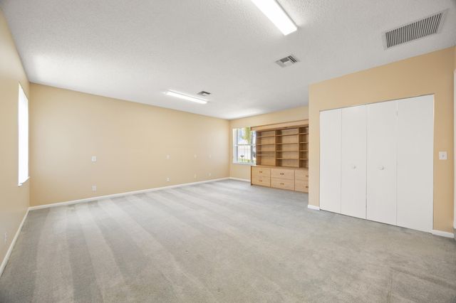 4720 NW 7th Street, Deerfield Beach, FL 33442