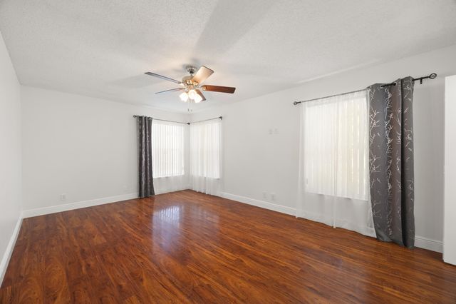 4720 NW 7th Street, Deerfield Beach, FL 33442