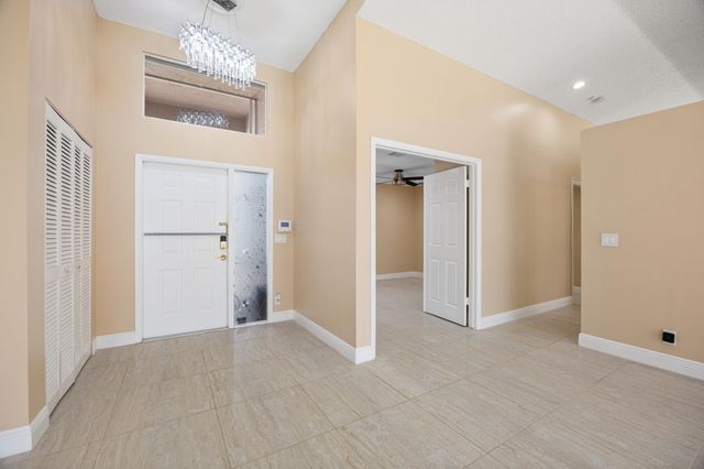 4720 NW 7th Street, Deerfield Beach, FL 33442