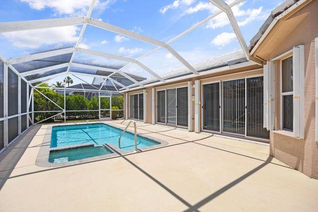 4720 NW 7th Street, Deerfield Beach, FL 33442