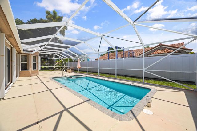 4720 NW 7th Street, Deerfield Beach, FL 33442