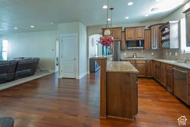4371 W IRON MOUNTAIN DR, South Jordan, UT 84009