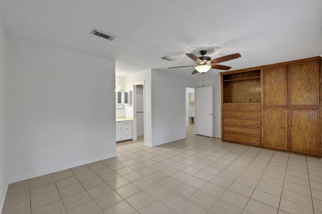 113 Hillendale Drive, Livingston, TX 77351
