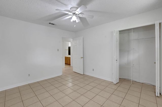 113 Hillendale Drive, Livingston, TX 77351