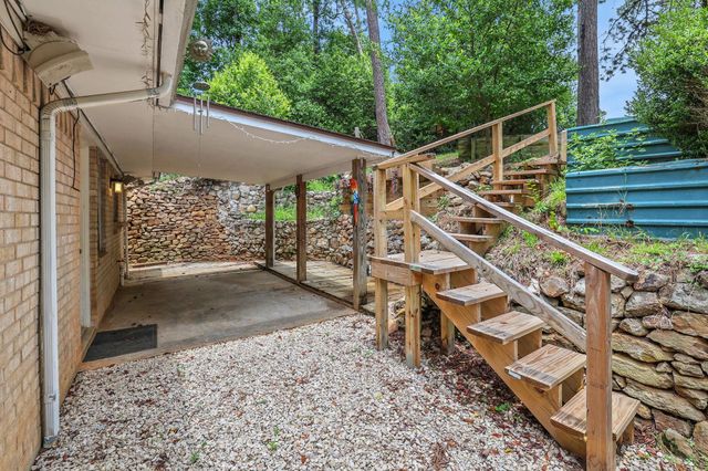 113 Hillendale Drive, Livingston, TX 77351
