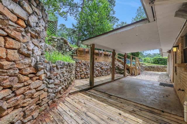 113 Hillendale Drive, Livingston, TX 77351