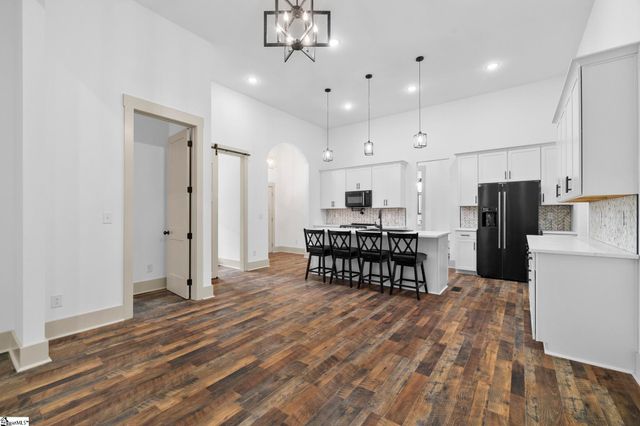 6025 Highway 101 N, Gray Court, SC 29645