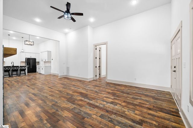 6025 Highway 101 N, Gray Court, SC 29645