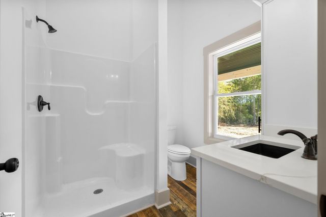 6025 Highway 101 N, Gray Court, SC 29645