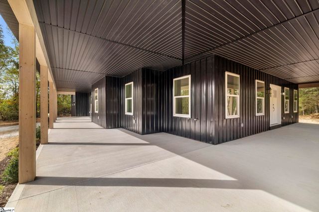 6025 Highway 101 N, Gray Court, SC 29645