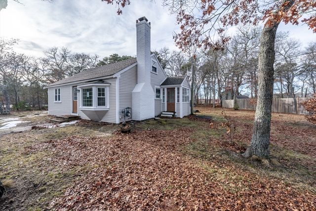 37 Regional Ave, Yarmouth, MA 02664