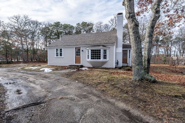 37 Regional Ave, Yarmouth, MA 02664