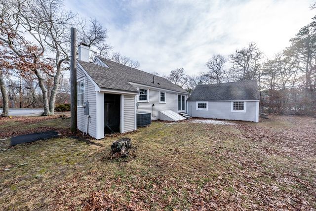 37 Regional Ave, Yarmouth, MA 02664