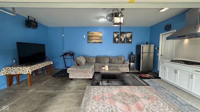 8341 Welder Place, Indianapolis, IN 46237