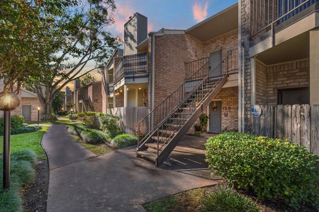 8100 Cambridge Street 136, Houston, TX 77054
