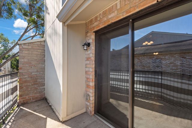 8100 Cambridge Street 136, Houston, TX 77054
