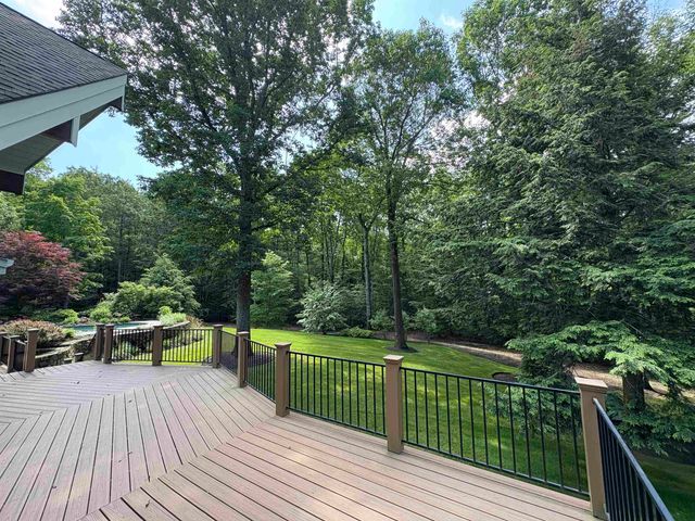 48 N Pepperell Road, Hollis, NH 03049