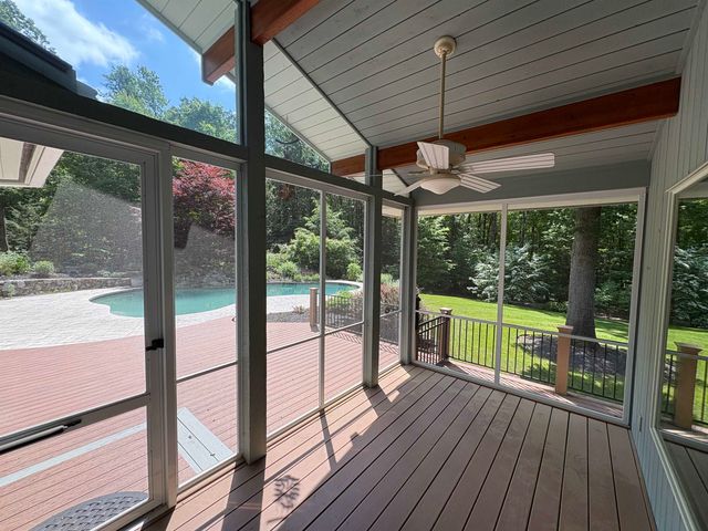 48 N Pepperell Road, Hollis, NH 03049