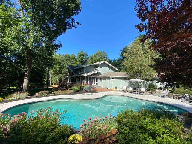 48 N Pepperell Road, Hollis, NH 03049
