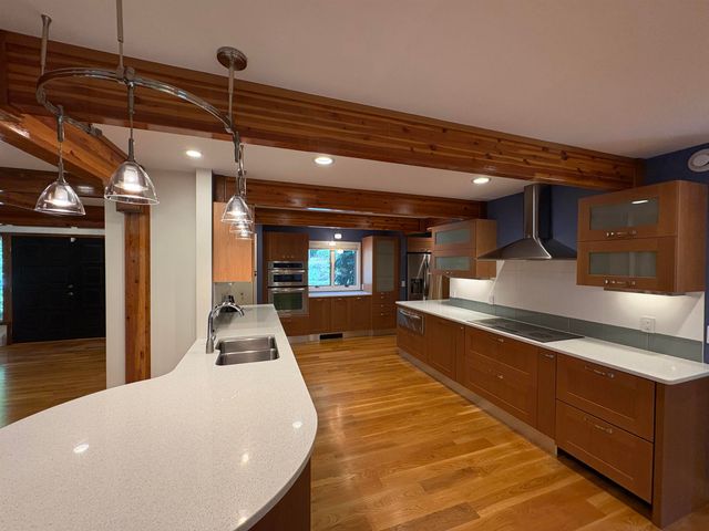 48 N Pepperell Road, Hollis, NH 03049