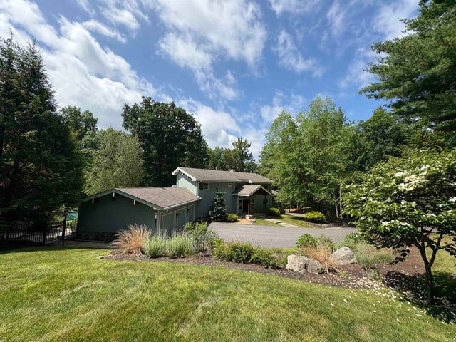 48 N Pepperell Road, Hollis, NH 03049