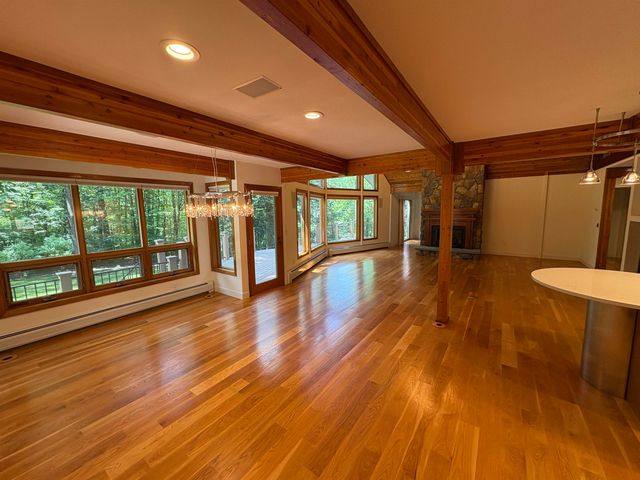 48 N Pepperell Road, Hollis, NH 03049
