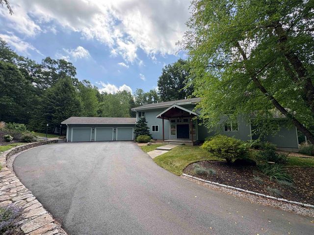 48 N Pepperell Road, Hollis, NH 03049