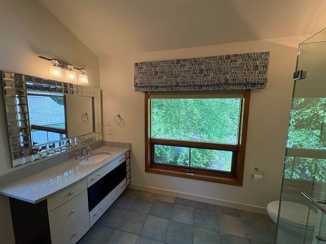 48 N Pepperell Road, Hollis, NH 03049