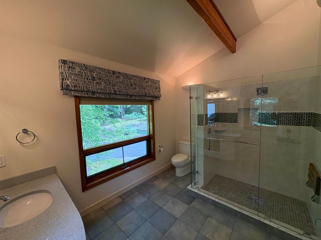 48 N Pepperell Road, Hollis, NH 03049