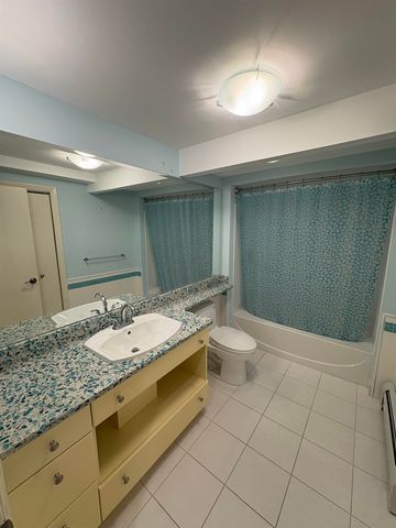 48 N Pepperell Road, Hollis, NH 03049
