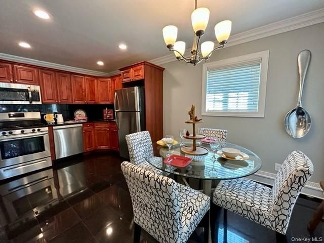 195 Lakeland Avenue 1-1A, Sayville, NY 11782